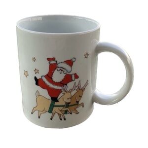 NWOT Mug Vintage Santa Holiday Reindeer Coffee Tea